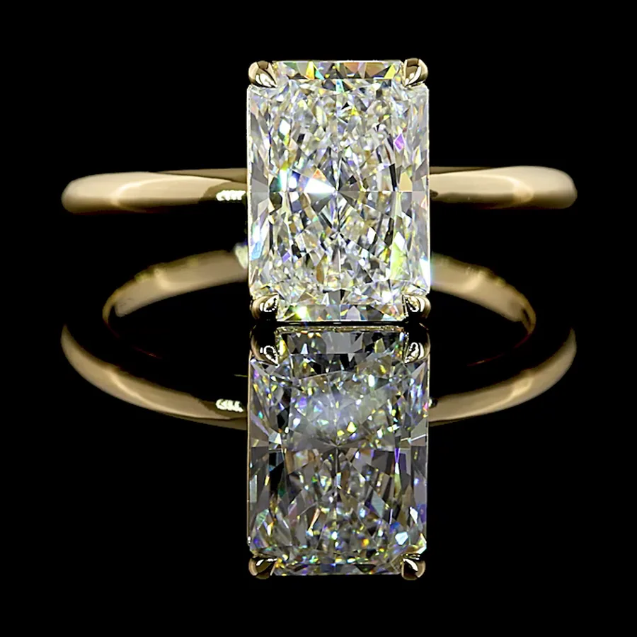 Radiant Solitaire, 2.5 ct in 14k yellow gold