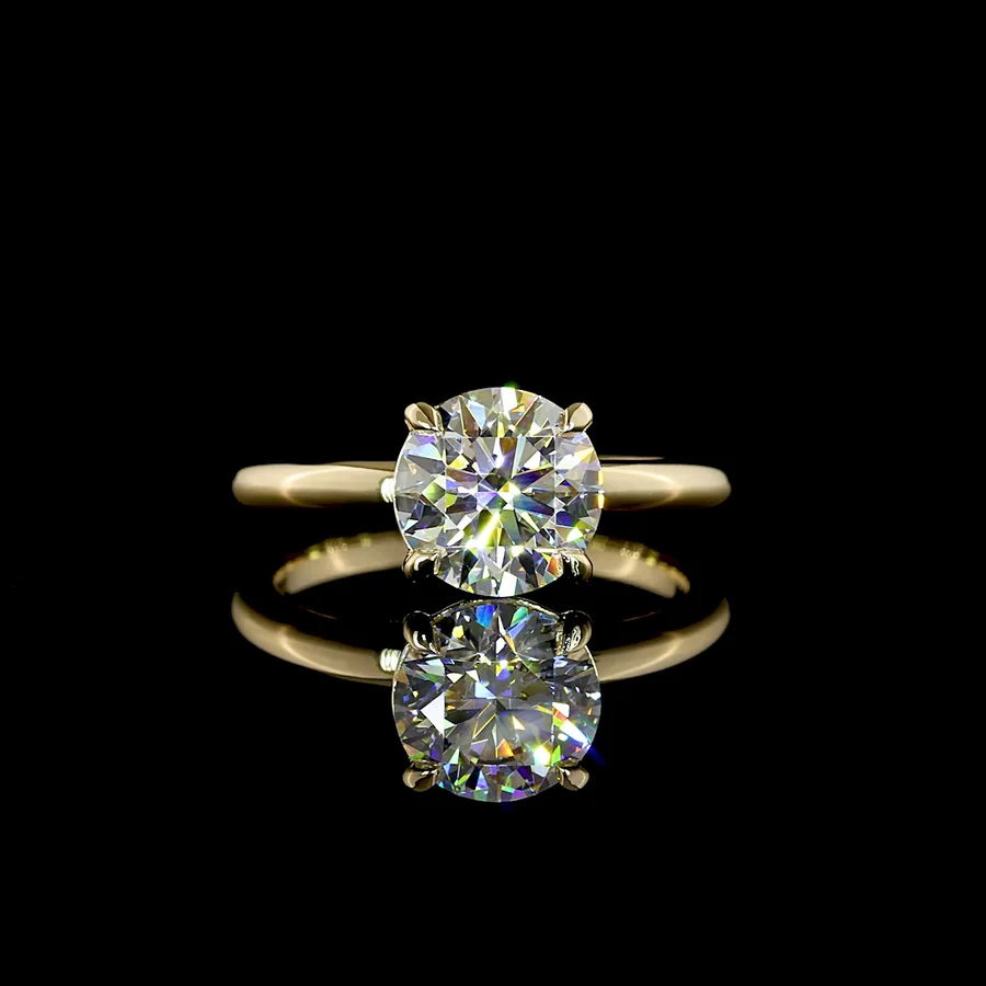 Round Solitaire, 2 ct in 14k yellow gold