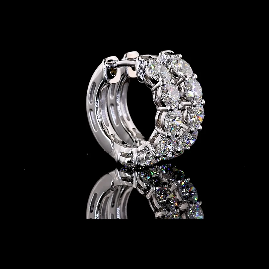 Round Huggies, 1.5 ct